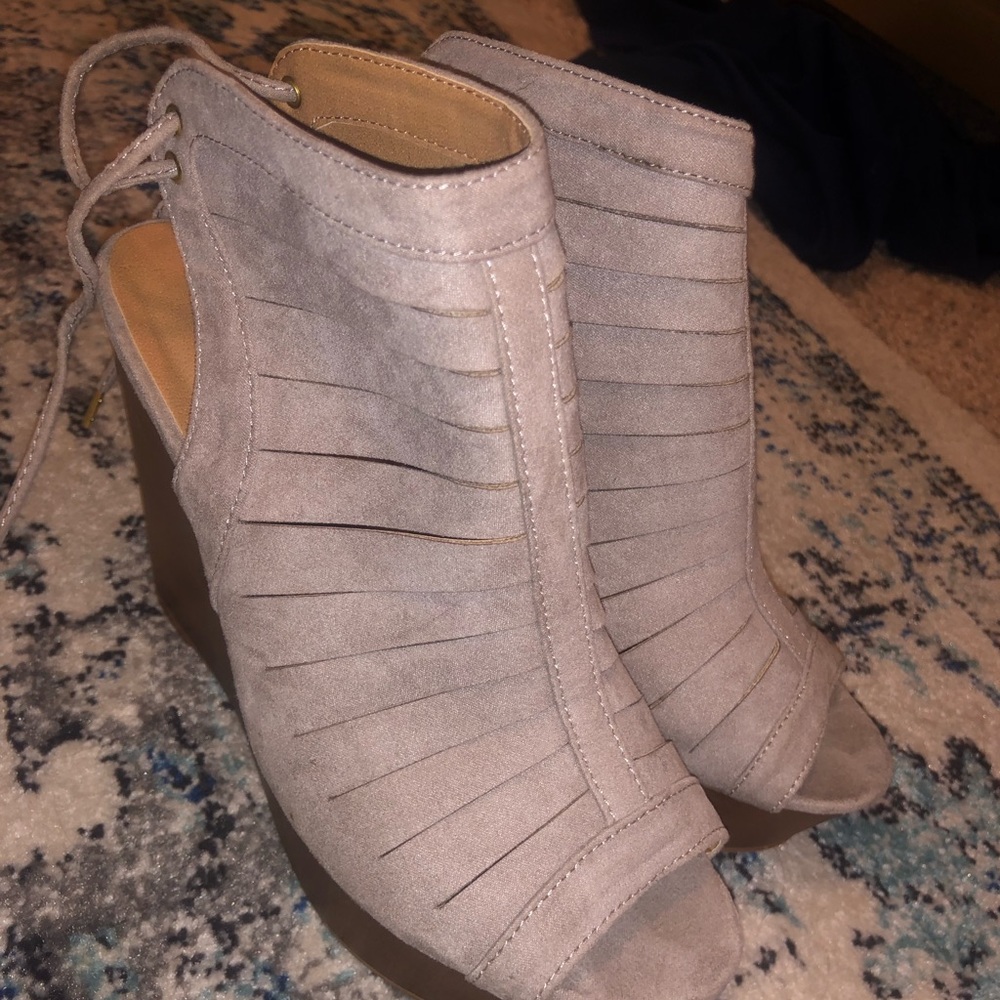 Qupid Wedges